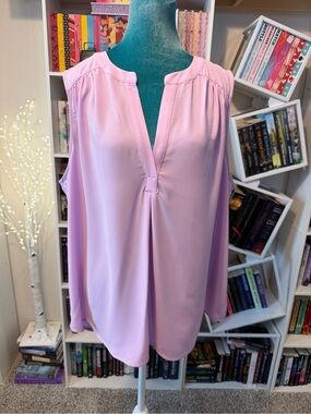 Skies Are Blue Sleeveless V-Neck Blouse - Light Lavender/Lilac